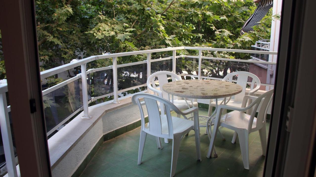 Ferienwohnung Sta. Eulalia Familias Arysal Salou Exterior foto